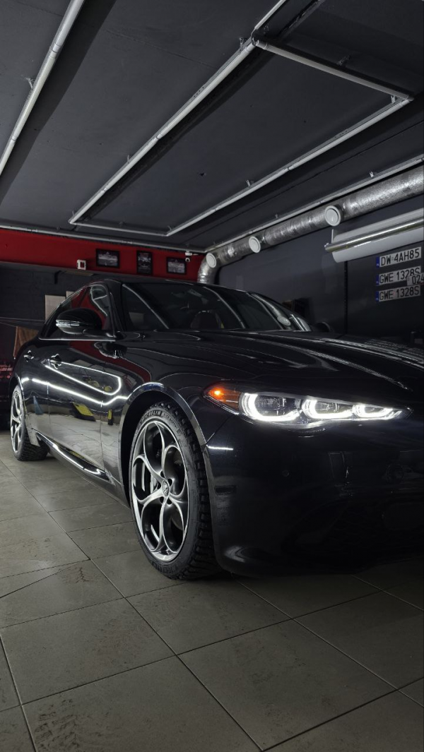Полная оклейка бронепленкой Alfa Romeo Giulia