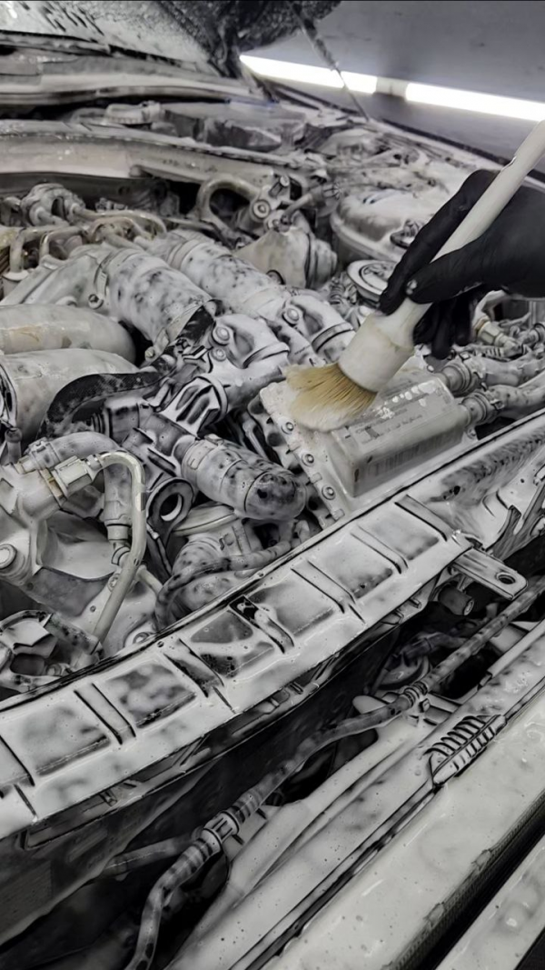 химчистка подкапотного пространства audi s7